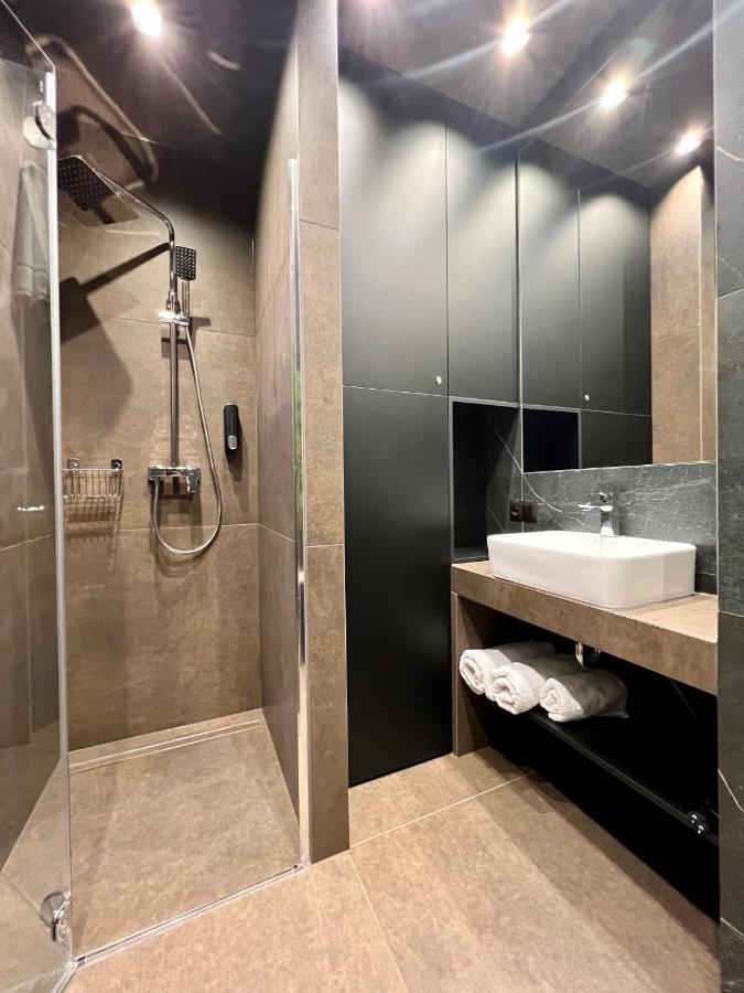 Apartament Spot Klonowa キェルツェ エクステリア 写真