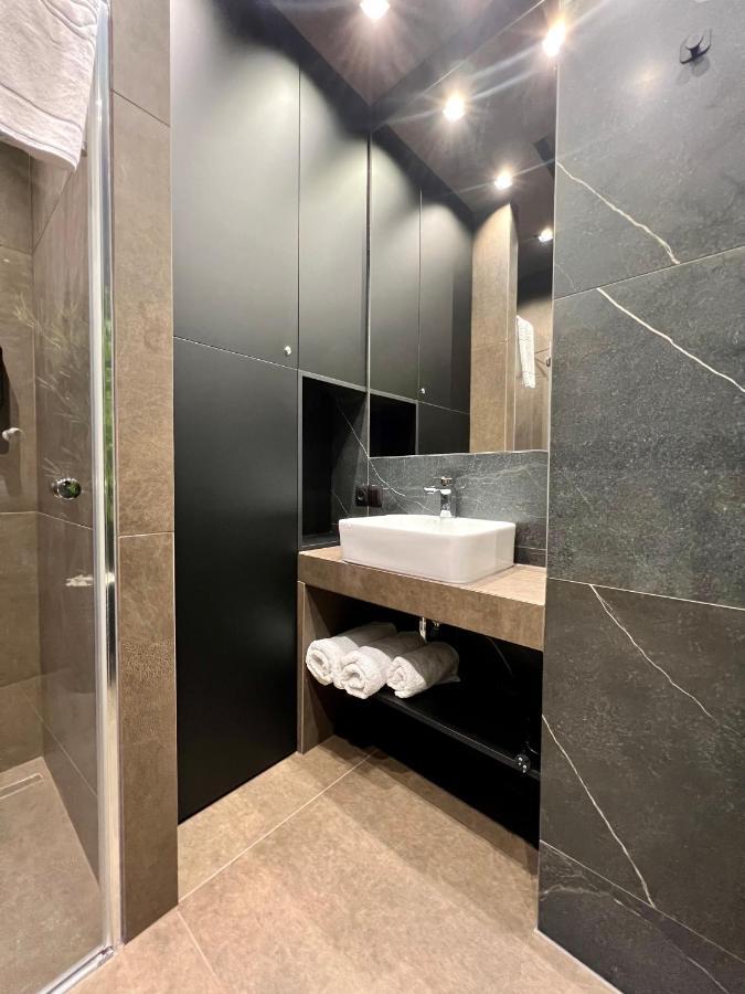 Apartament Spot Klonowa キェルツェ エクステリア 写真