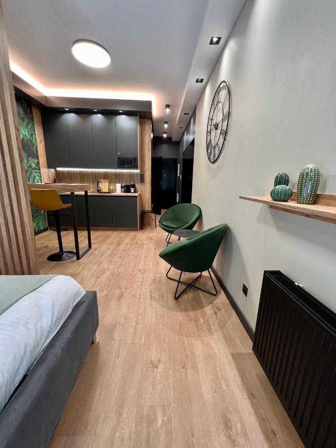 Apartament Spot Klonowa キェルツェ エクステリア 写真