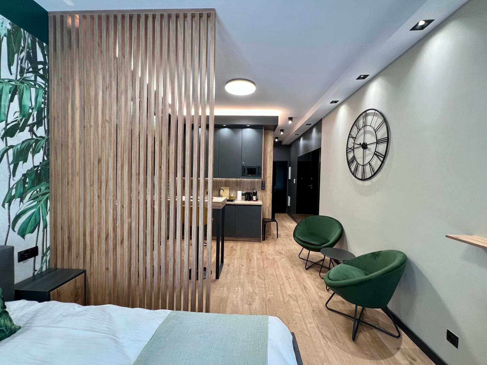 Apartament Spot Klonowa キェルツェ エクステリア 写真